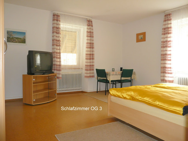 schlafzimmer03.jpg